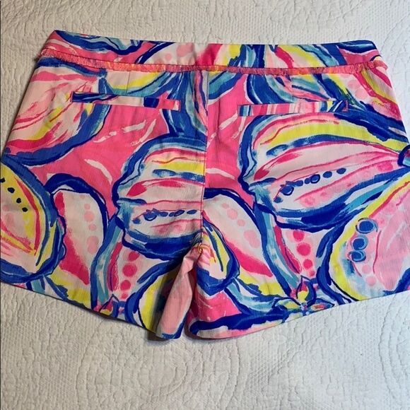 Lilly Pulitzer Adair shorts. 00 - Picture 8 of 8